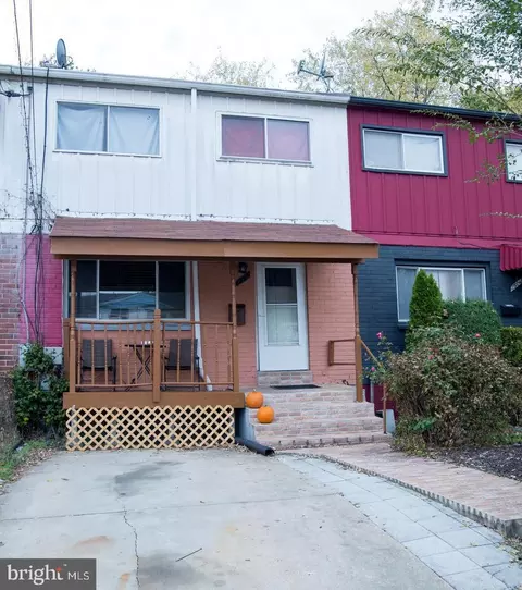 2302 Columbia Pl, Hyattsville, MD 20785