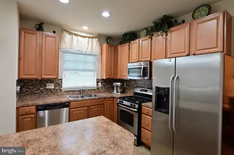 13504 Bermingham Manor Dr, Laurel, MD 20708 photo 8