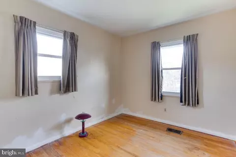 5610 Haddon Dr, Lanham, MD 20706 photo 17