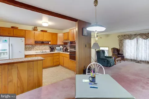 5610 Haddon Dr, Lanham, MD 20706 photo 9