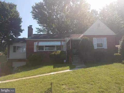 2713 Fairlawn St, Temple Hills, MD 20748