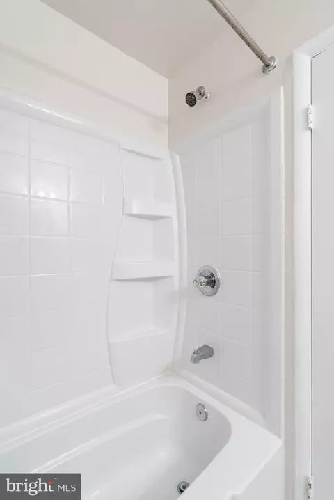 8688 Brae Brooke Dr, Lanham, MD 20706 photo 39
