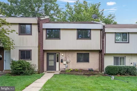 8688 Brae Brooke Dr, Lanham, MD 20706