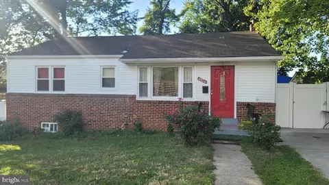 4906 56th Pl, Bladensburg, MD 20710