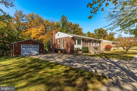 8607 Bella Vista Ter, Fort Washington, MD 20744