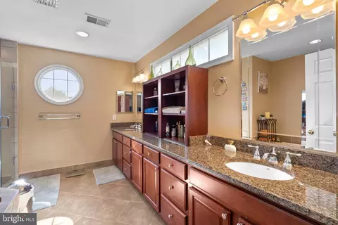 7206 Bay Wood Dr, Lanham, MD 20706 photo 27