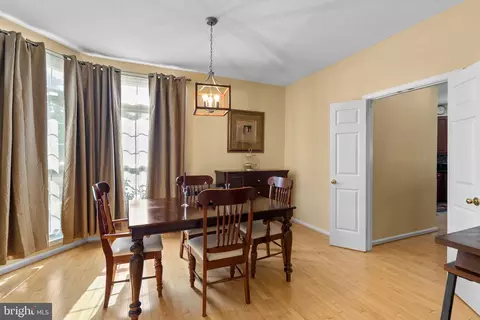7206 Bay Wood Dr, Lanham, MD 20706 photo 8