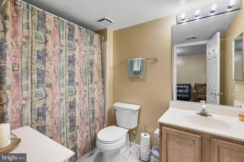 7206 Bay Wood Dr, Lanham, MD 20706 photo 40