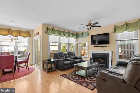 7206 Bay Wood Dr, Lanham, MD 20706 photo 16