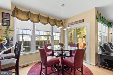 7206 Bay Wood Dr, Lanham, MD 20706 photo 13