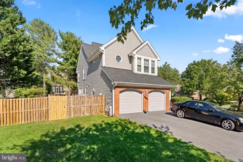 7206 Bay Wood Dr, Lanham, MD 20706 photo 2