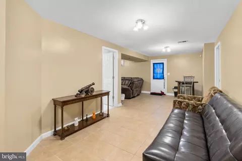 7206 Bay Wood Dr, Lanham, MD 20706 photo 36