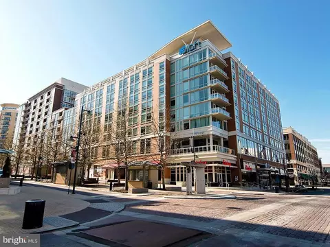 157 Fleet St #1010, National Harbor, MD 20745