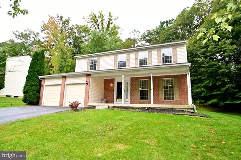 9912 Muirfield Dr, Marlboro, MD 20772