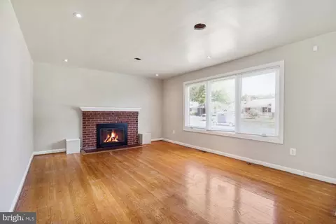 6804 99th Ave, Lanham, MD 20706 photo 6