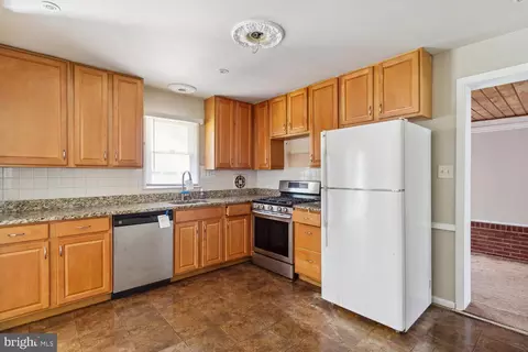 6804 99th Ave, Lanham, MD 20706 photo 11