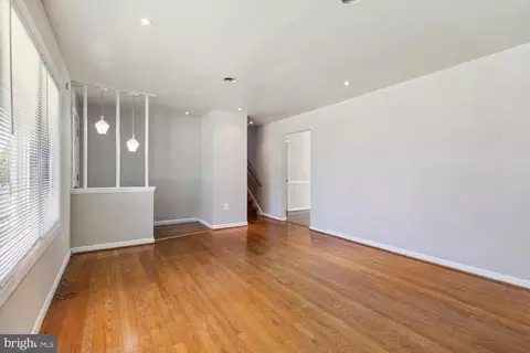 6804 99th Ave, Lanham, MD 20706 photo 8