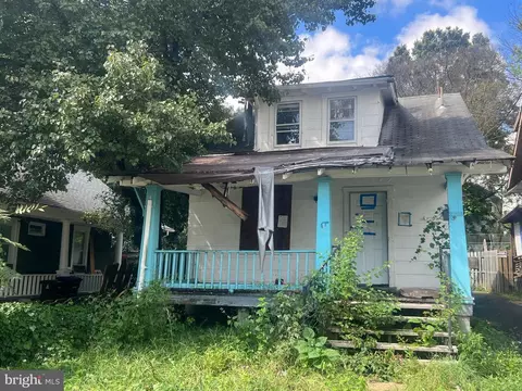 3808 33rd St, Mount Rainier, MD 20712