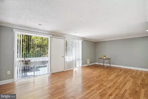 571 Wilson Bridge Dr #C2, Oxon Hill, MD 20745