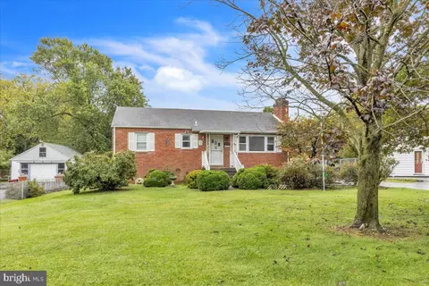 6512 Allentown Rd, Temple Hills, MD 20748