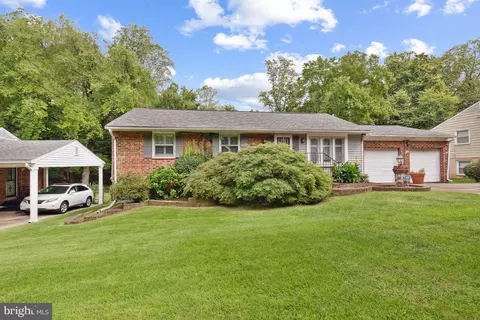 7916 Beechnut Rd, Capitol Heights, MD 20743
