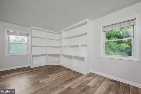 8710 Granite Ln, Laurel, MD 20708 photo 22