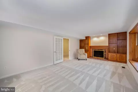 8710 Granite Ln, Laurel, MD 20708 photo 7