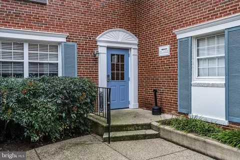 19 Post Office Ave #203, Laurel, MD 20707 photo 5