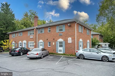 19 Post Office Ave #203, Laurel, MD 20707