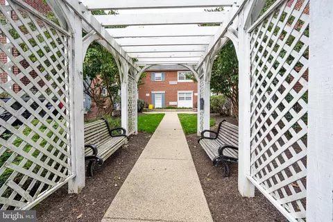 19 Post Office Ave #203, Laurel, MD 20707 photo 3