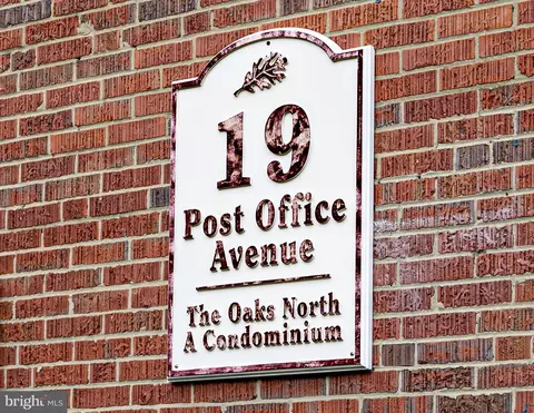 19 Post Office Ave #203, Laurel, MD 20707 photo 2
