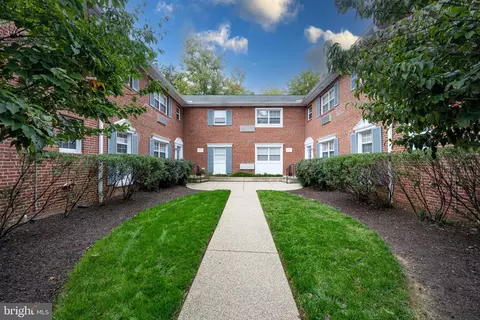 19 Post Office Ave #203, Laurel, MD 20707 photo 4