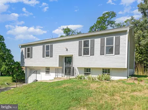 5003 Silver Ct, Suitland, MD 20746