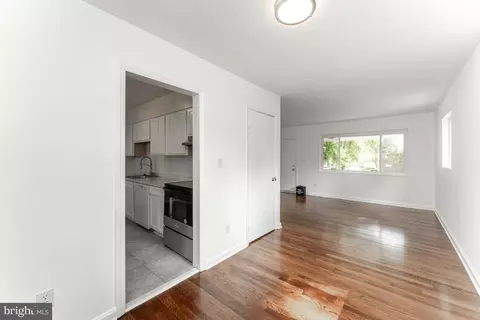 901 Highview Dr, Capitol Heights, MD 20743 photo 6
