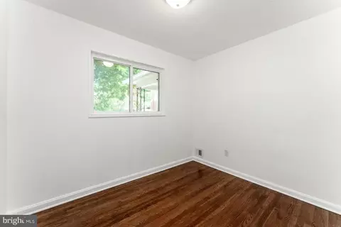 901 Highview Dr, Capitol Heights, MD 20743 photo 13