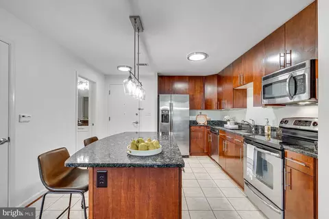 157 Fleet St #308, Oxon Hill, MD 20745