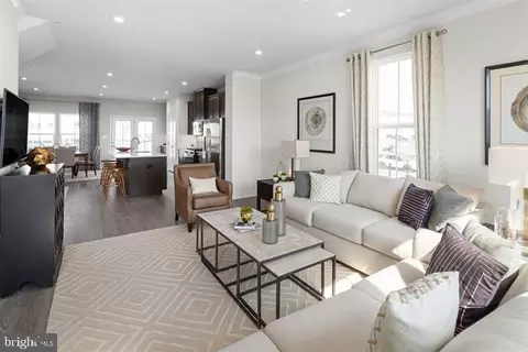 218 Summit Point Blvd #205D, Bowie, MD 20716