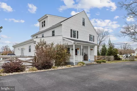 15000 Candy Hill Rd, Marlboro, MD 20772