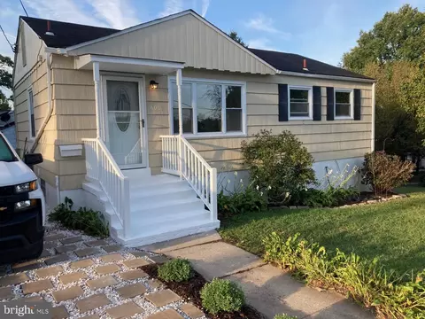 6001 Pontiac St, Berwyn Heights, MD 20740