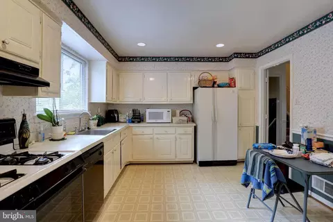 11901 Callow Ter, Laurel, MD 20708 photo 10