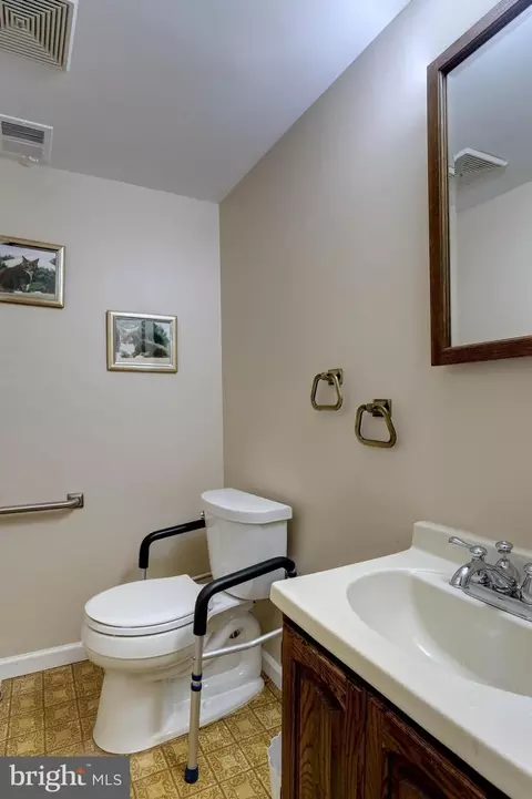 11901 Callow Ter, Laurel, MD 20708 photo 14
