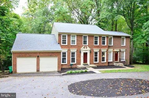 10009 Howell Dr, Marlboro, MD 20774
