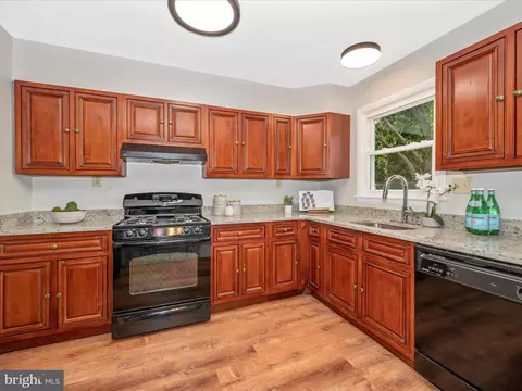 6703 Cathedral Ave, Lanham, MD 20706 photo 15