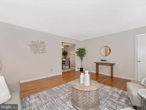6703 Cathedral Ave, Lanham, MD 20706 photo 7