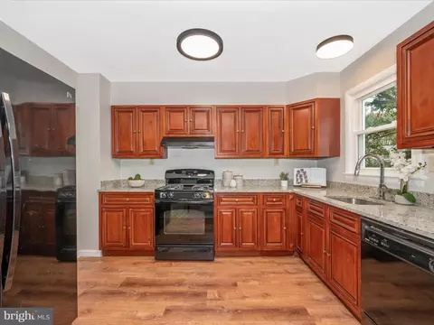 6703 Cathedral Ave, Lanham, MD 20706 photo 14