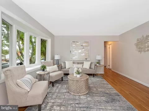 6703 Cathedral Ave, Lanham, MD 20706 photo 6