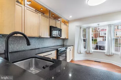 14809 Ashford Pl, Laurel, MD 20707 photo 9