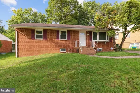 4605 Eaton Dr, Suitland, MD 20746