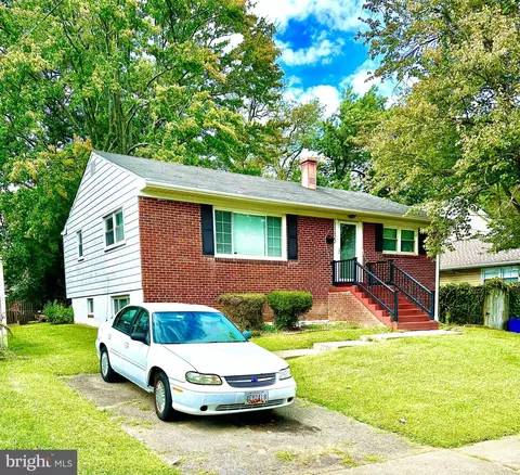 1135 12th St, Laurel, MD 20707
