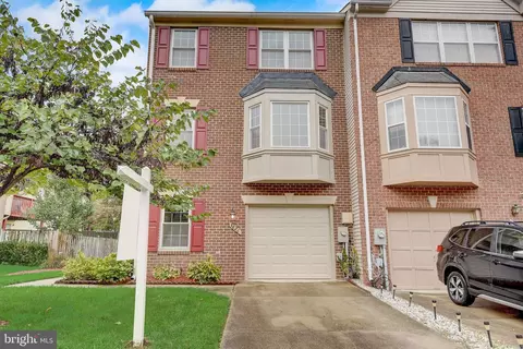 3826 Early Glow Ln, Bowie, MD 20716